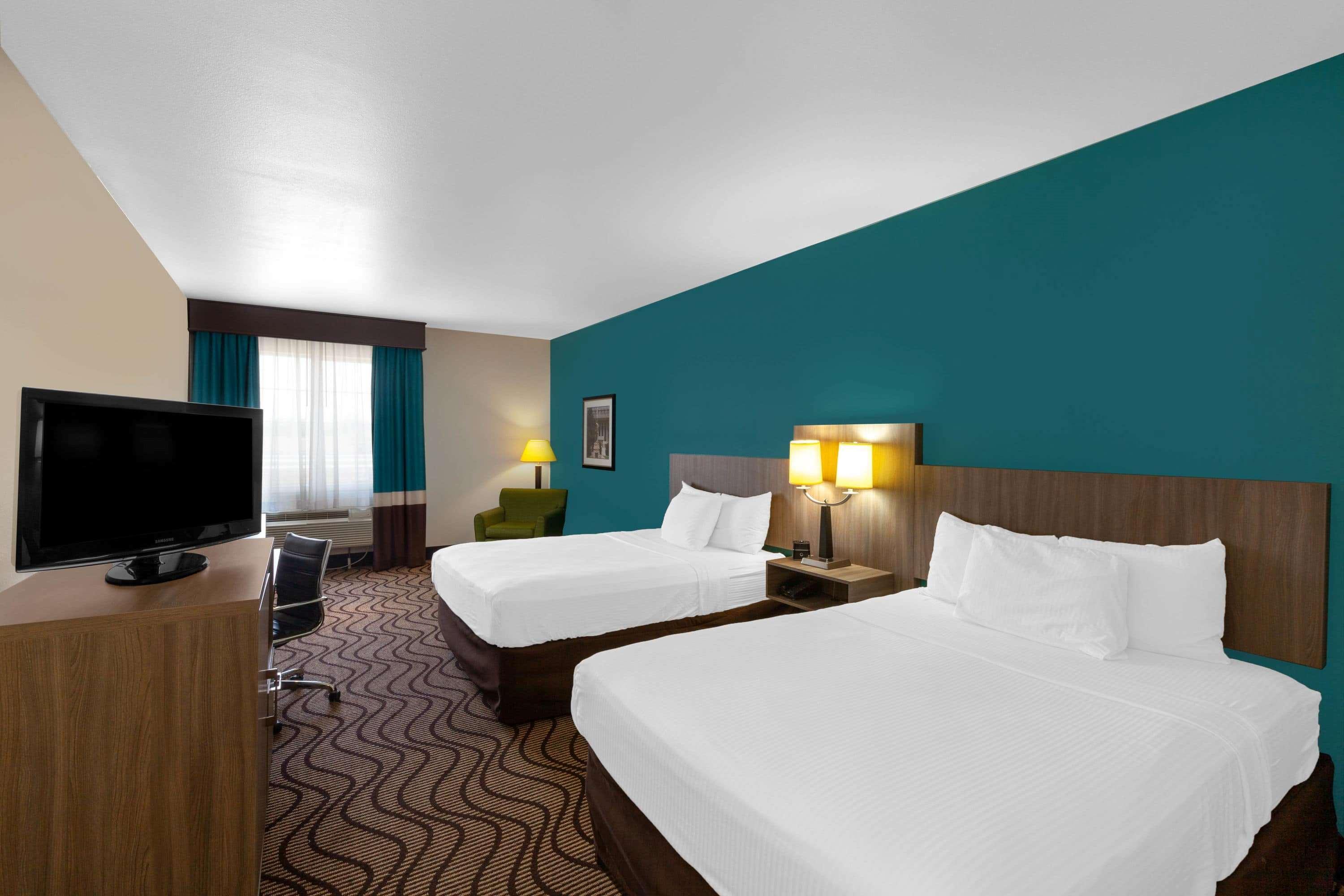Отель La Quinta By Wyndham Midland North Экстерьер фото