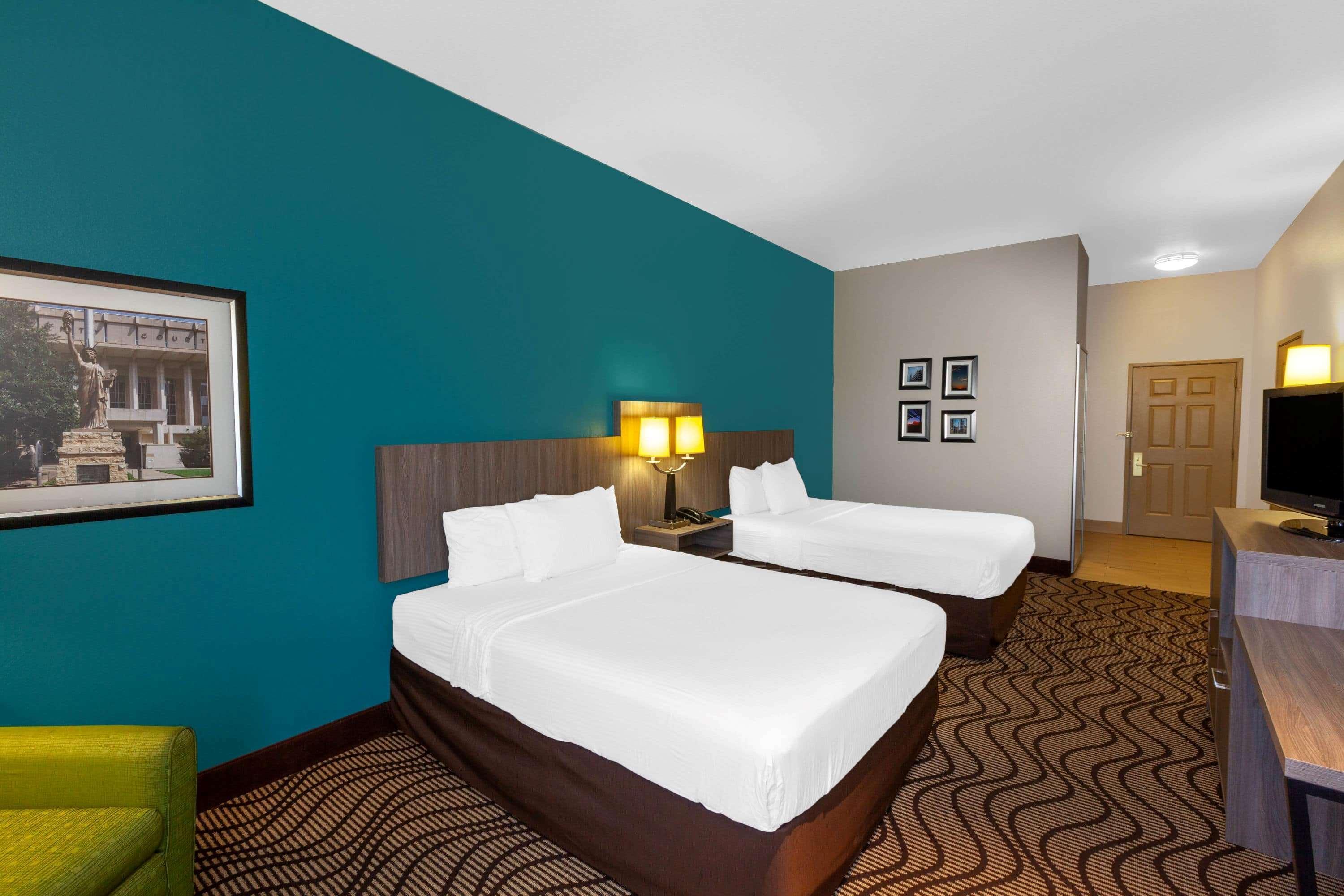 Отель La Quinta By Wyndham Midland North Экстерьер фото