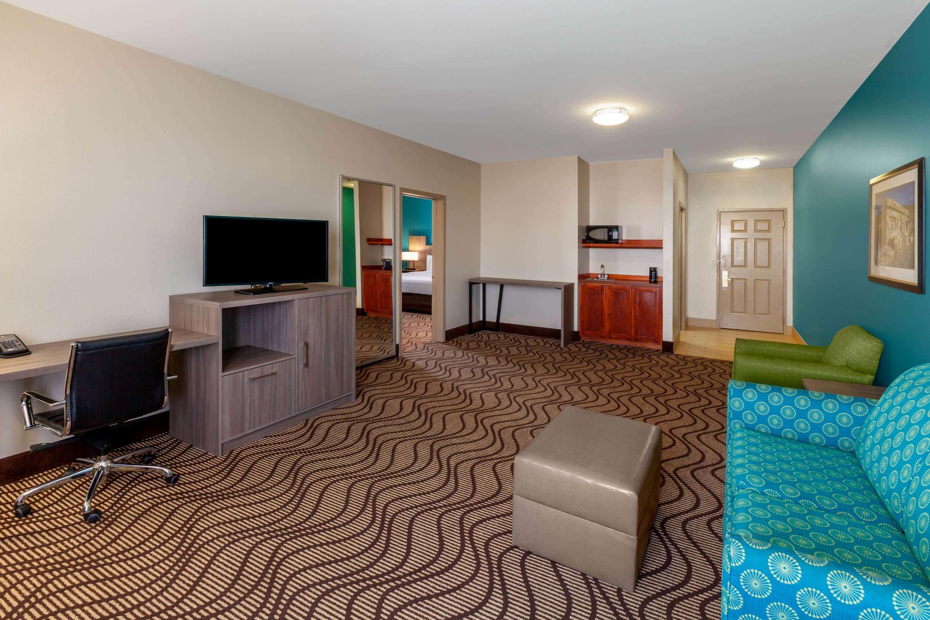 Отель La Quinta By Wyndham Midland North Экстерьер фото